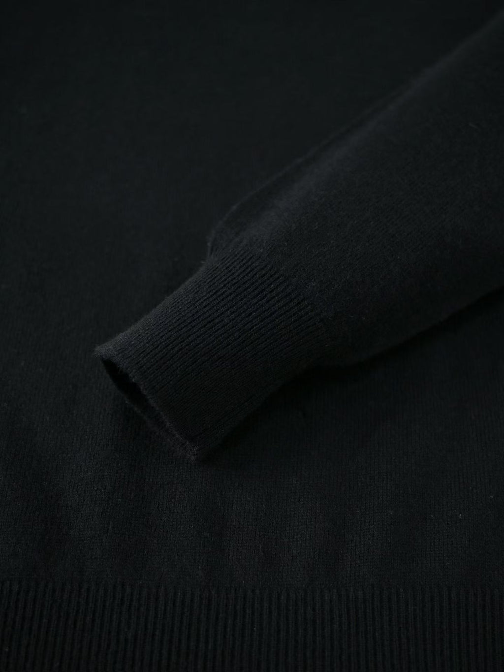 Loro Piana Herren-Pullover aus Baby-Kaschmir in Schwarz