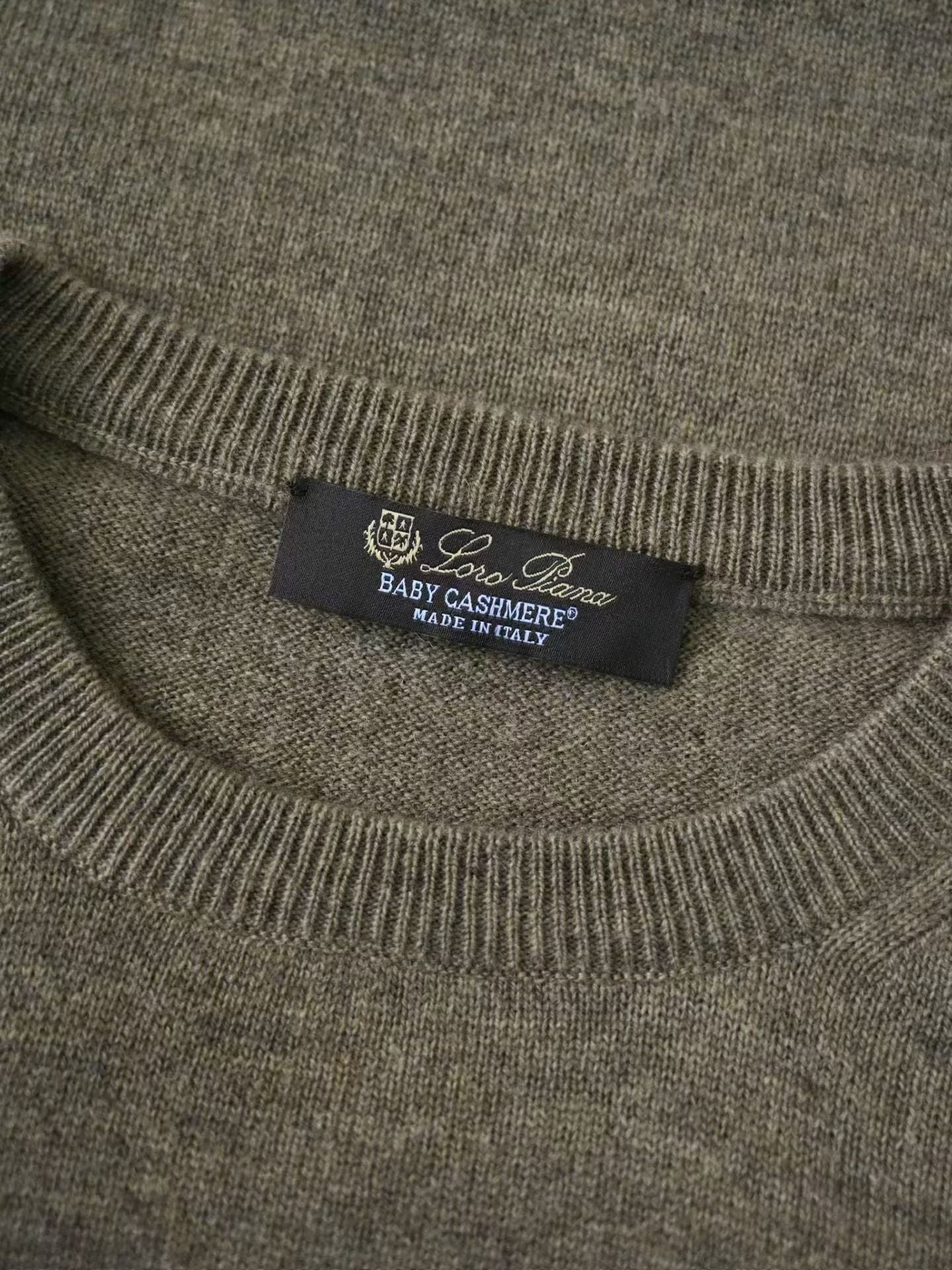 Loro Piana Herren-Pullover aus Baby-Kaschmir in Olivgrün
