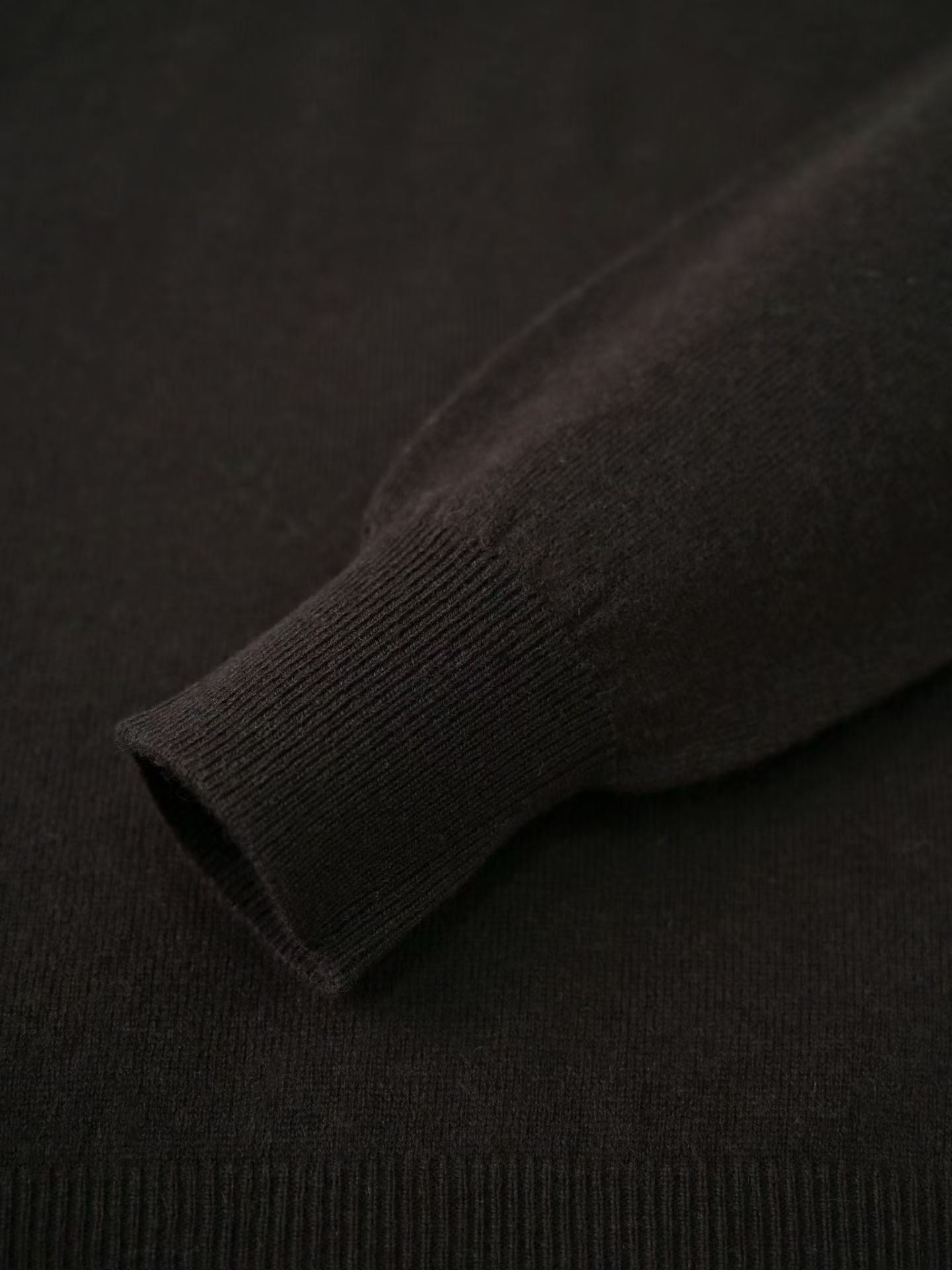 Loro Piana Herren-Pullover aus Baby-Kaschmir in Dunkelbraun