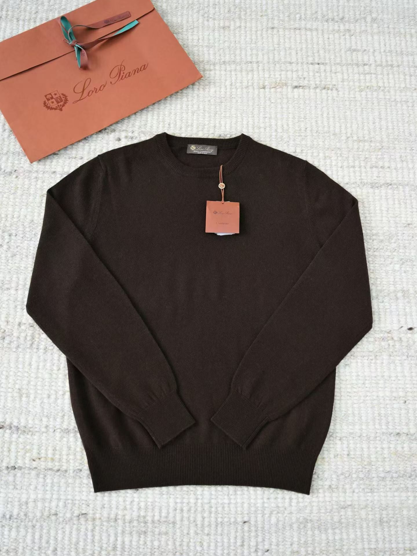Loro Piana Herren-Pullover aus Baby-Kaschmir in Dunkelbraun