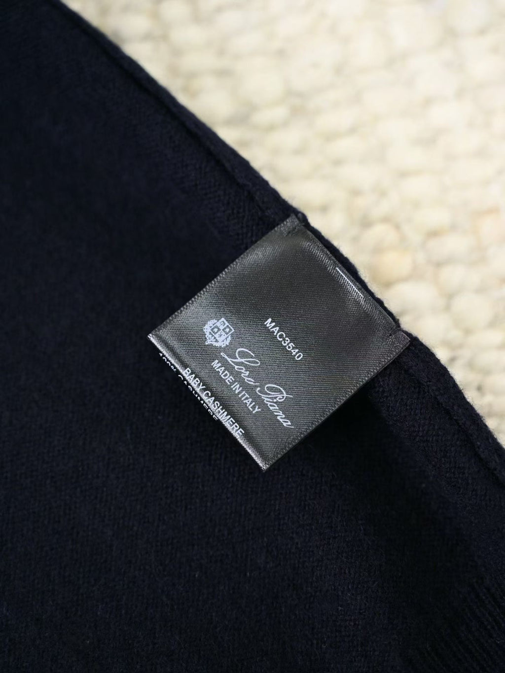 Loro Piana Herren-Pullover aus Baby-Kaschmir in Dunkelblau