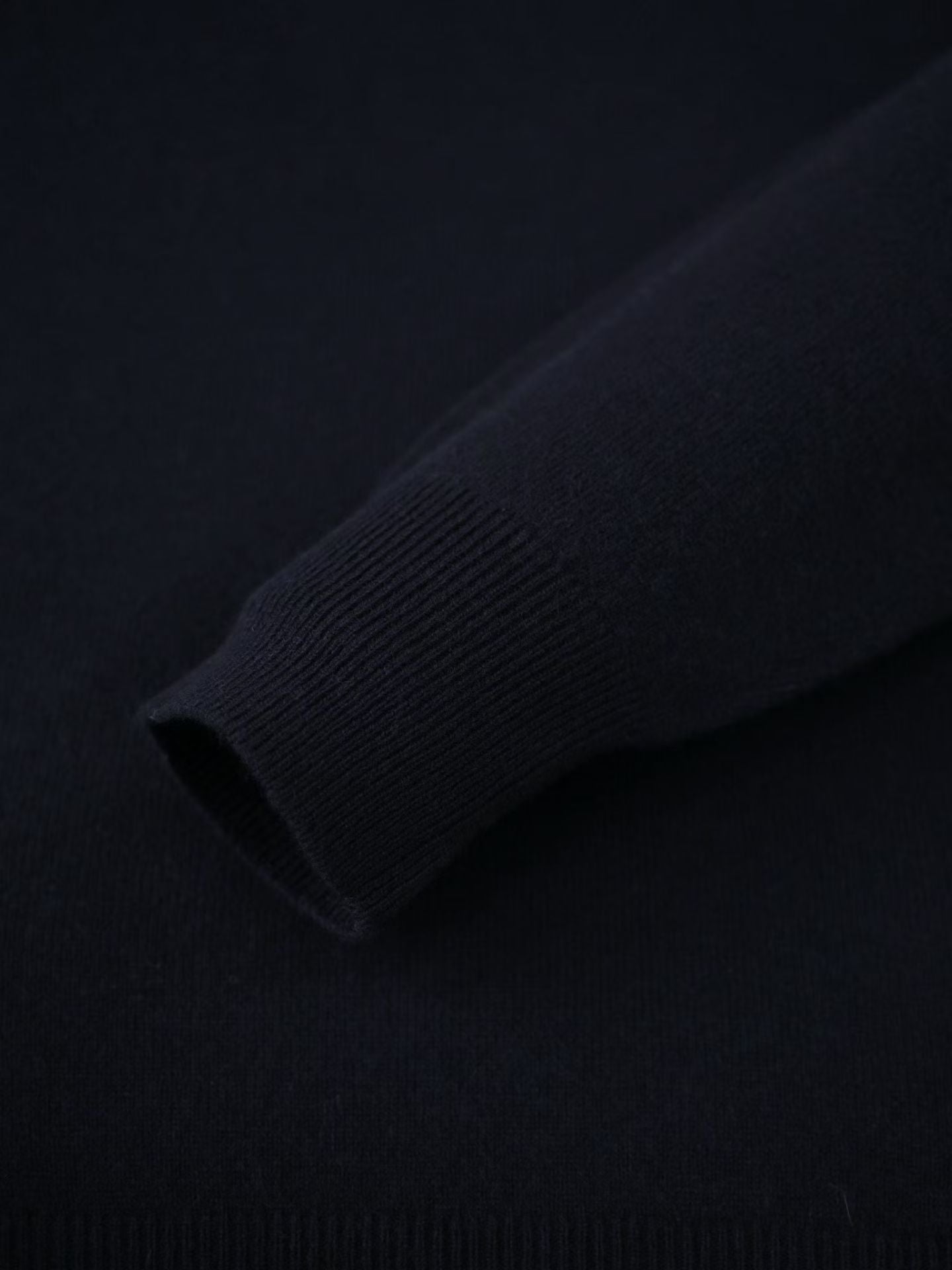 Loro Piana Herren-Pullover aus Baby-Kaschmir in Dunkelblau