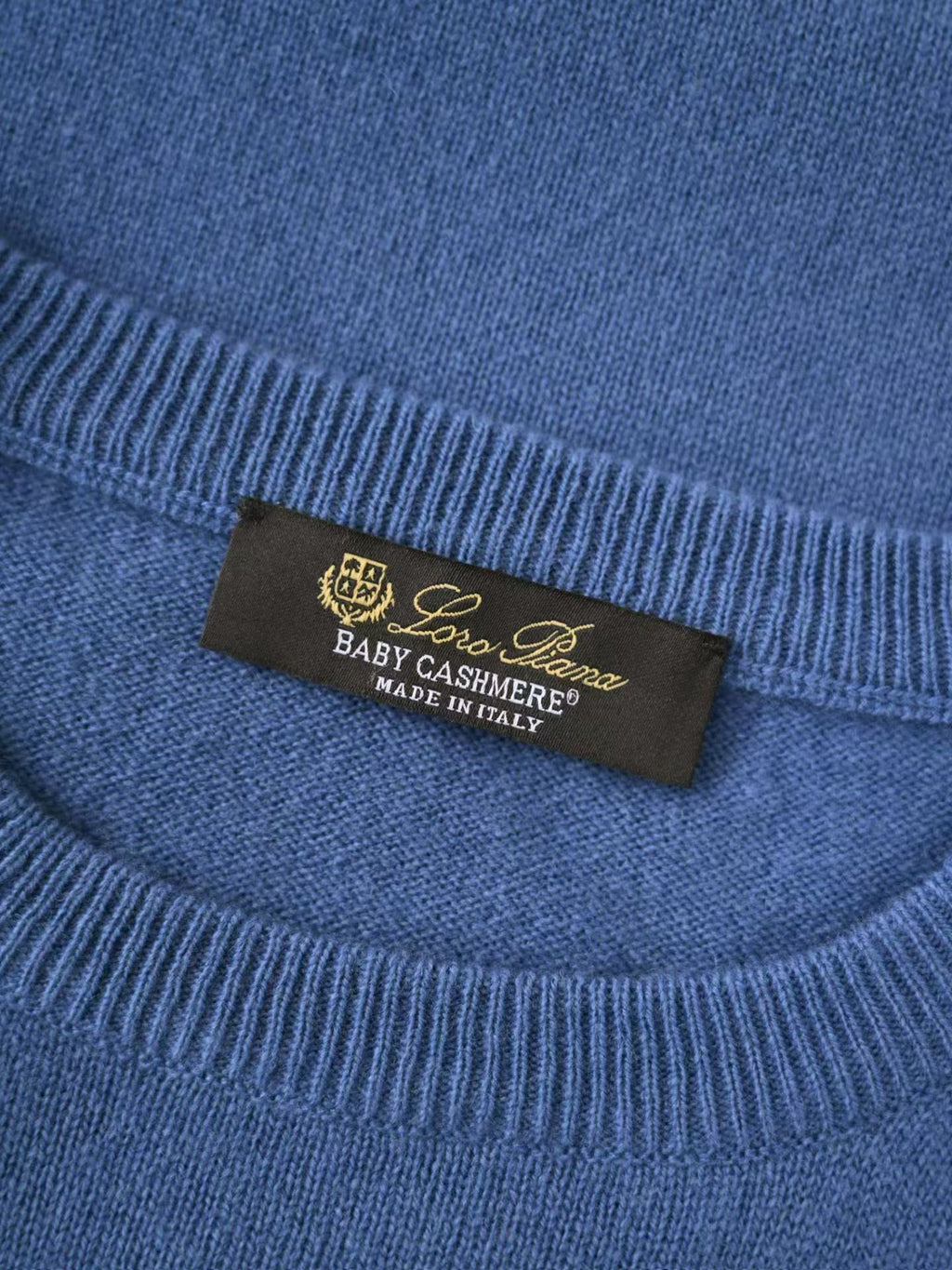 Loro Piana Herren-Pullover aus Baby-Kaschmir in Mittelblau