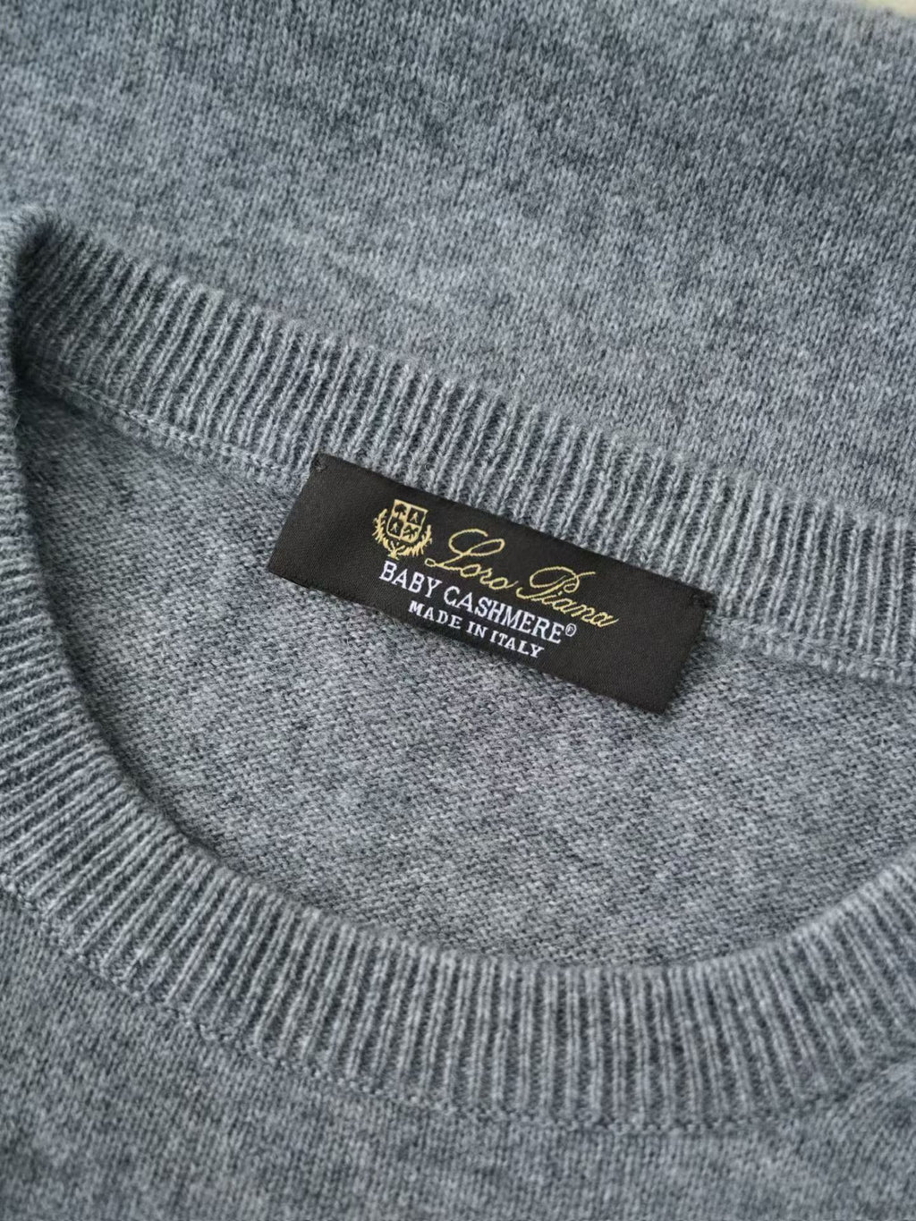 Loro Piana Herren-Pullover aus Baby-Kaschmir in Hellgrau