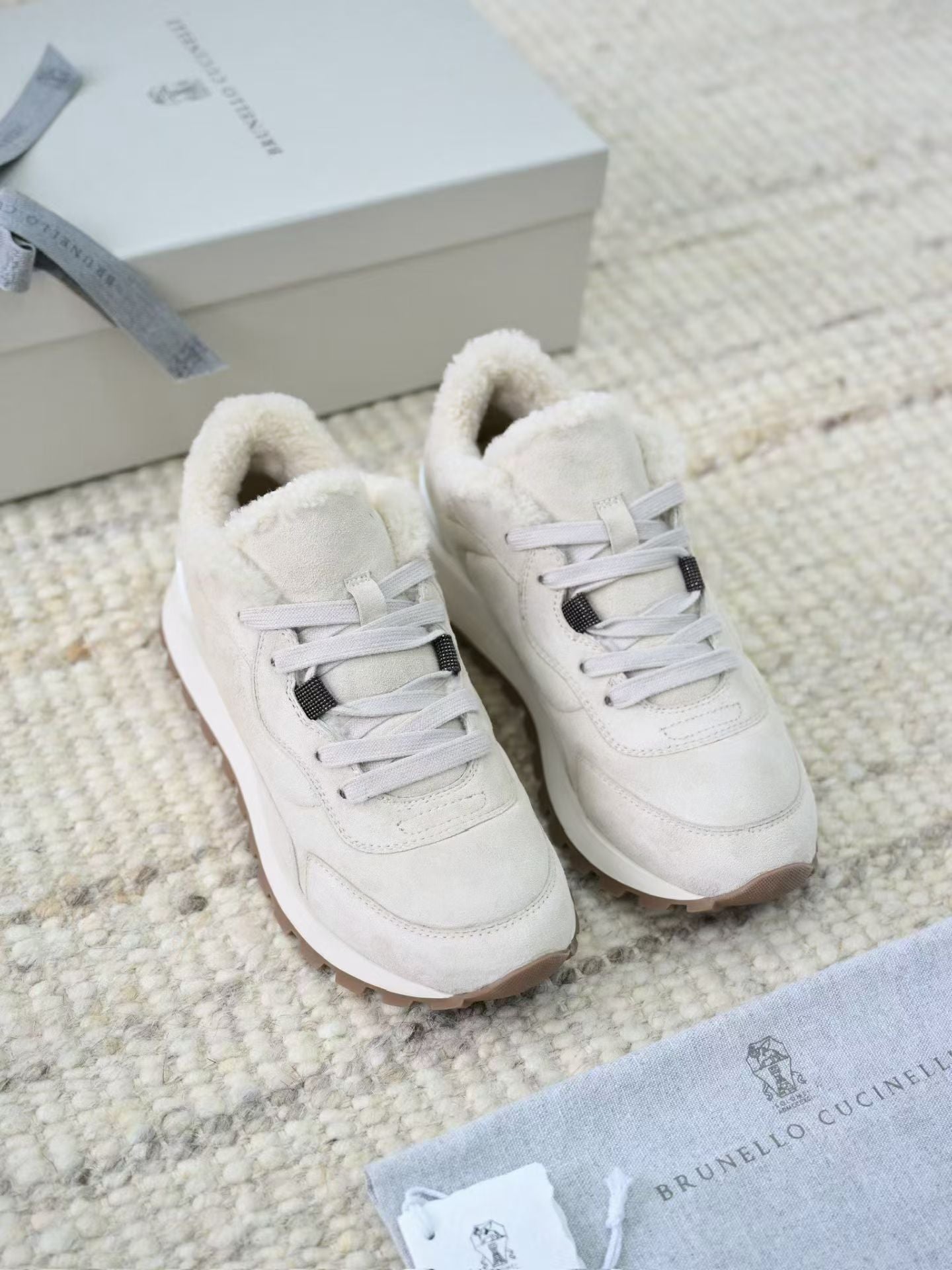 Brunello Cucinelli Damen-Sneaker aus Veloursleder mit Lammfellfutter