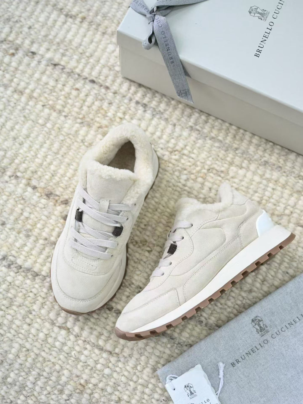 Brunello Cucinelli Damen-Sneaker aus Veloursleder mit Lammfellfutter