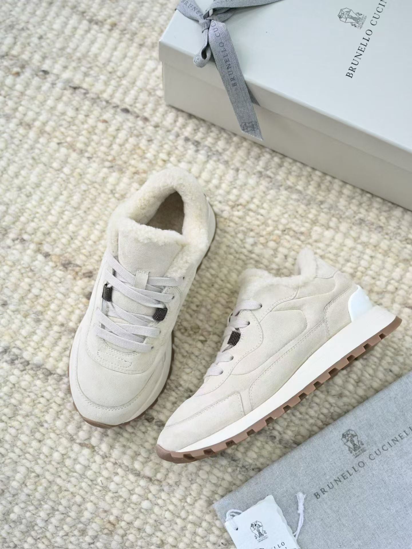 Brunello Cucinelli Damen-Sneaker aus Veloursleder mit Lammfellfutter