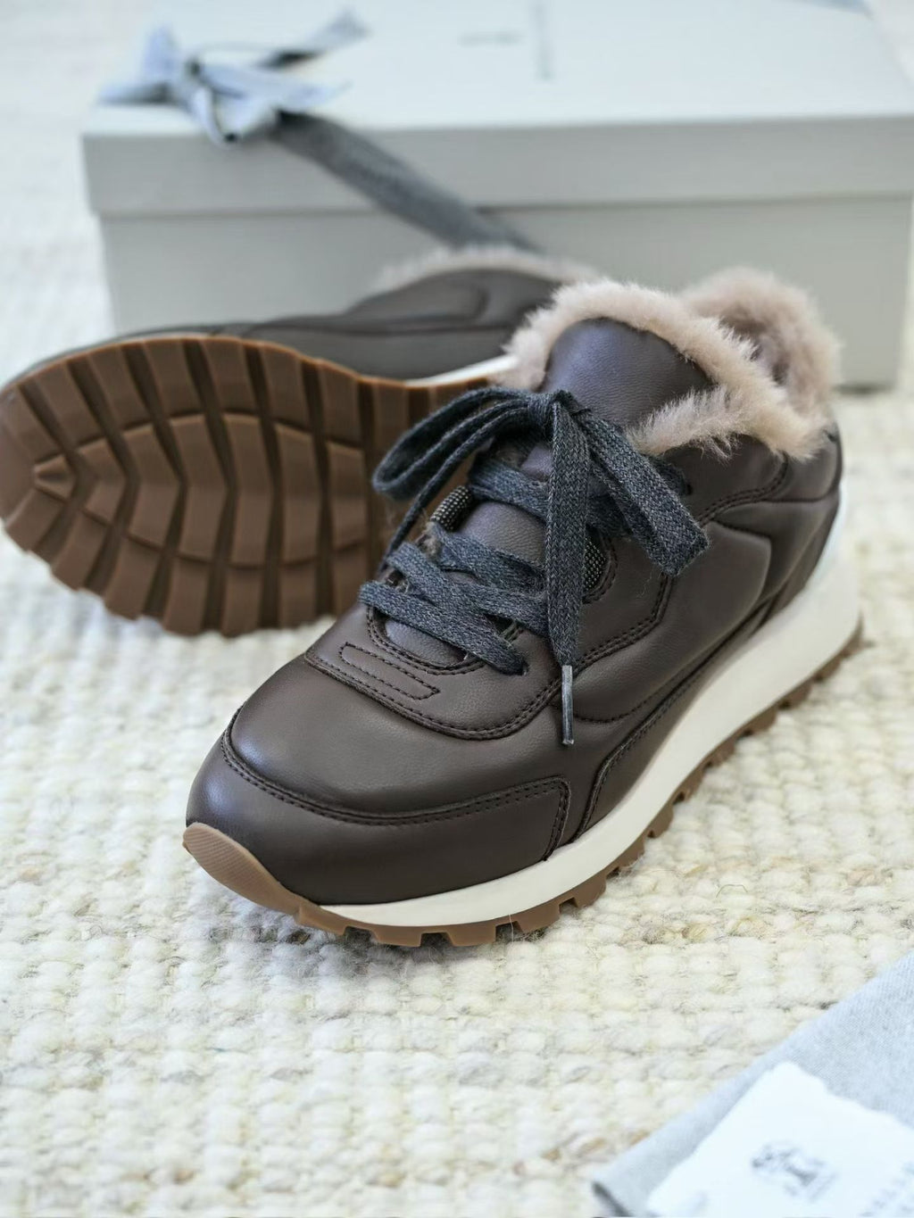 Brunello Cucinelli Damen Leder Sneaker mit Lammfell Futter