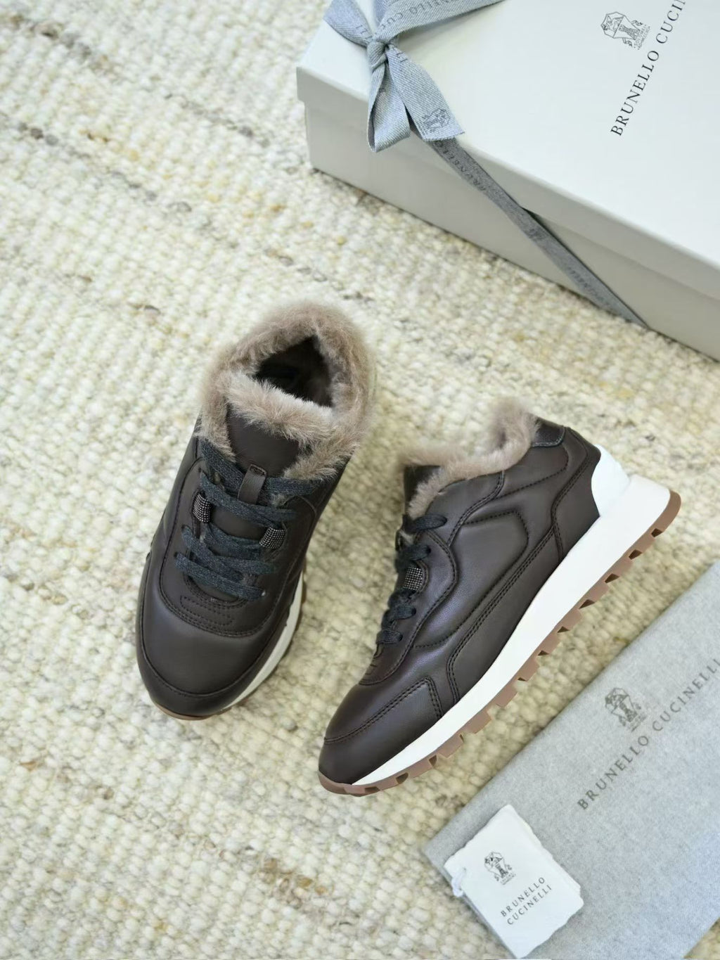 Brunello Cucinelli Damen Leder Sneaker mit Lammfell Futter