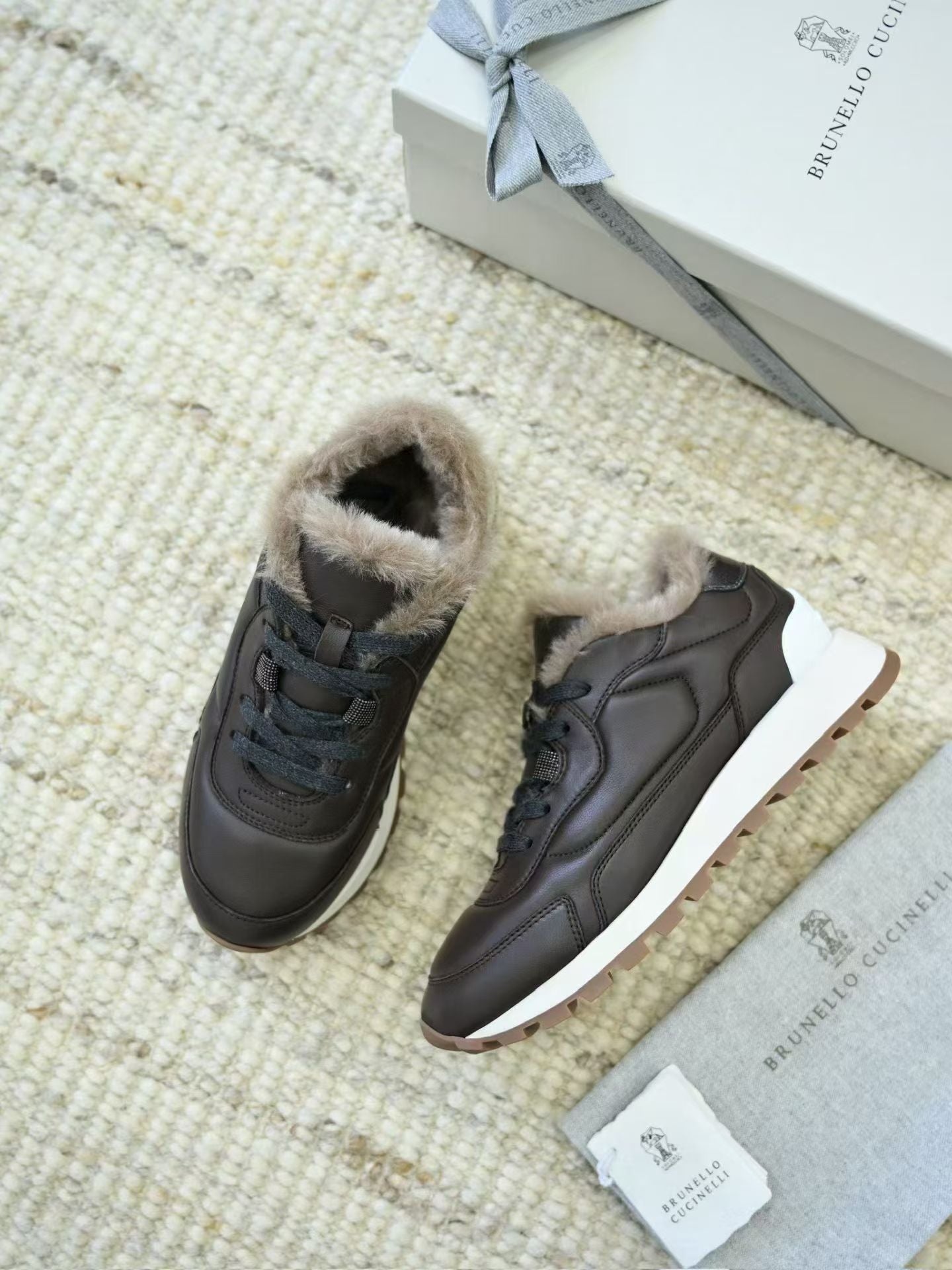 Brunello Cucinelli Damen Leder Sneaker mit Lammfell Futter