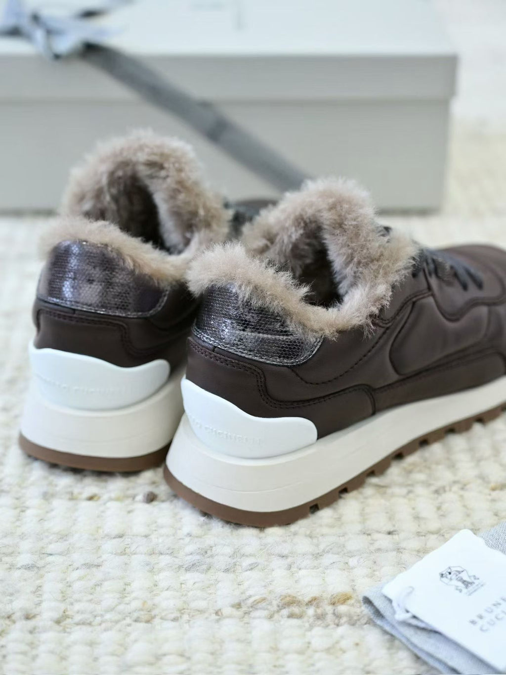 Brunello Cucinelli Damen Leder Sneaker mit Lammfell Futter