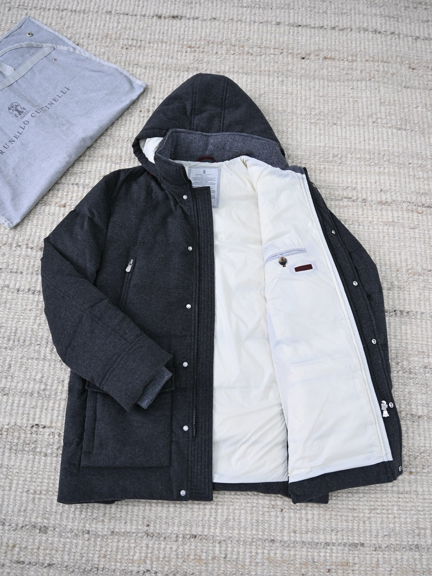 Brunello Cucinelli Herren Daunenparka aus Wollmix mit Kapuze (Dunkelgrau)