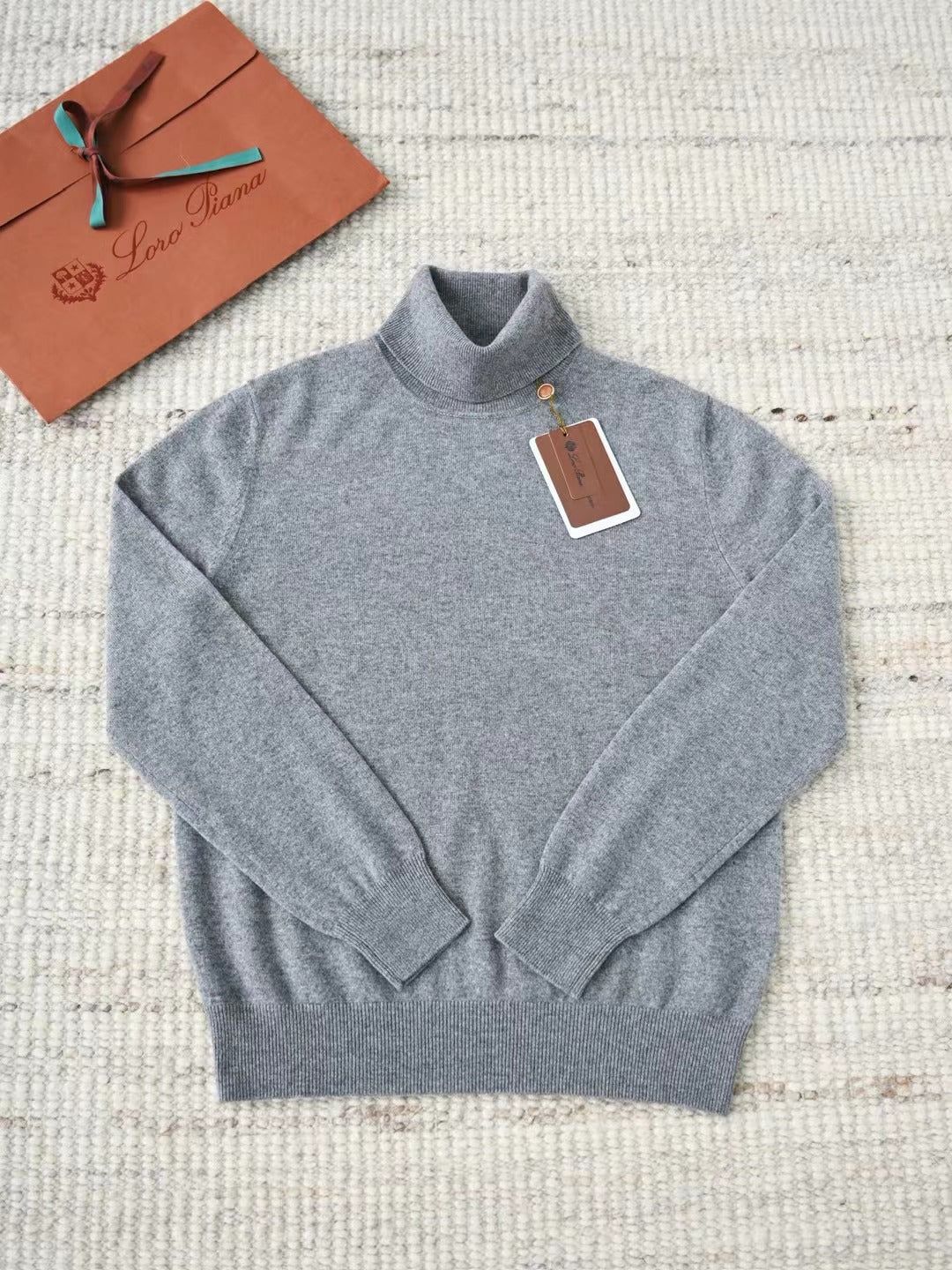 Sweater - Lightgrey