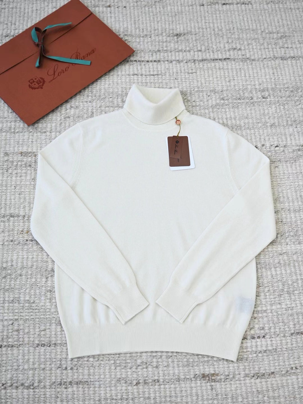 Sweater - White